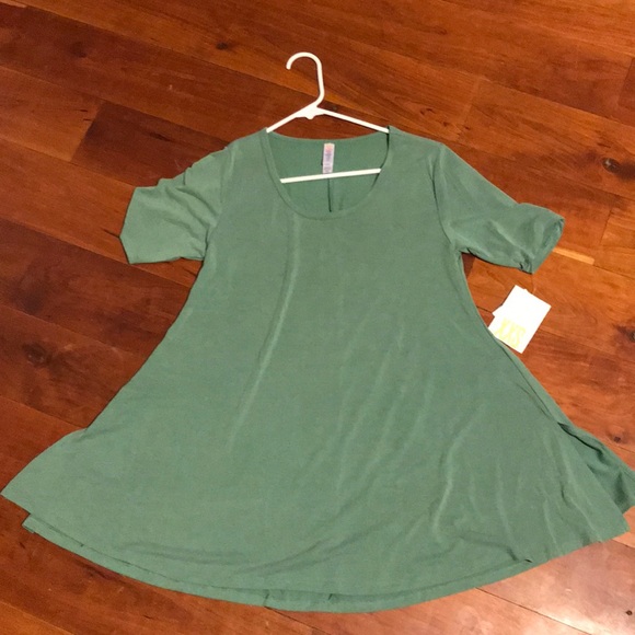LuLaRoe Tops - Lularoe Perfect T